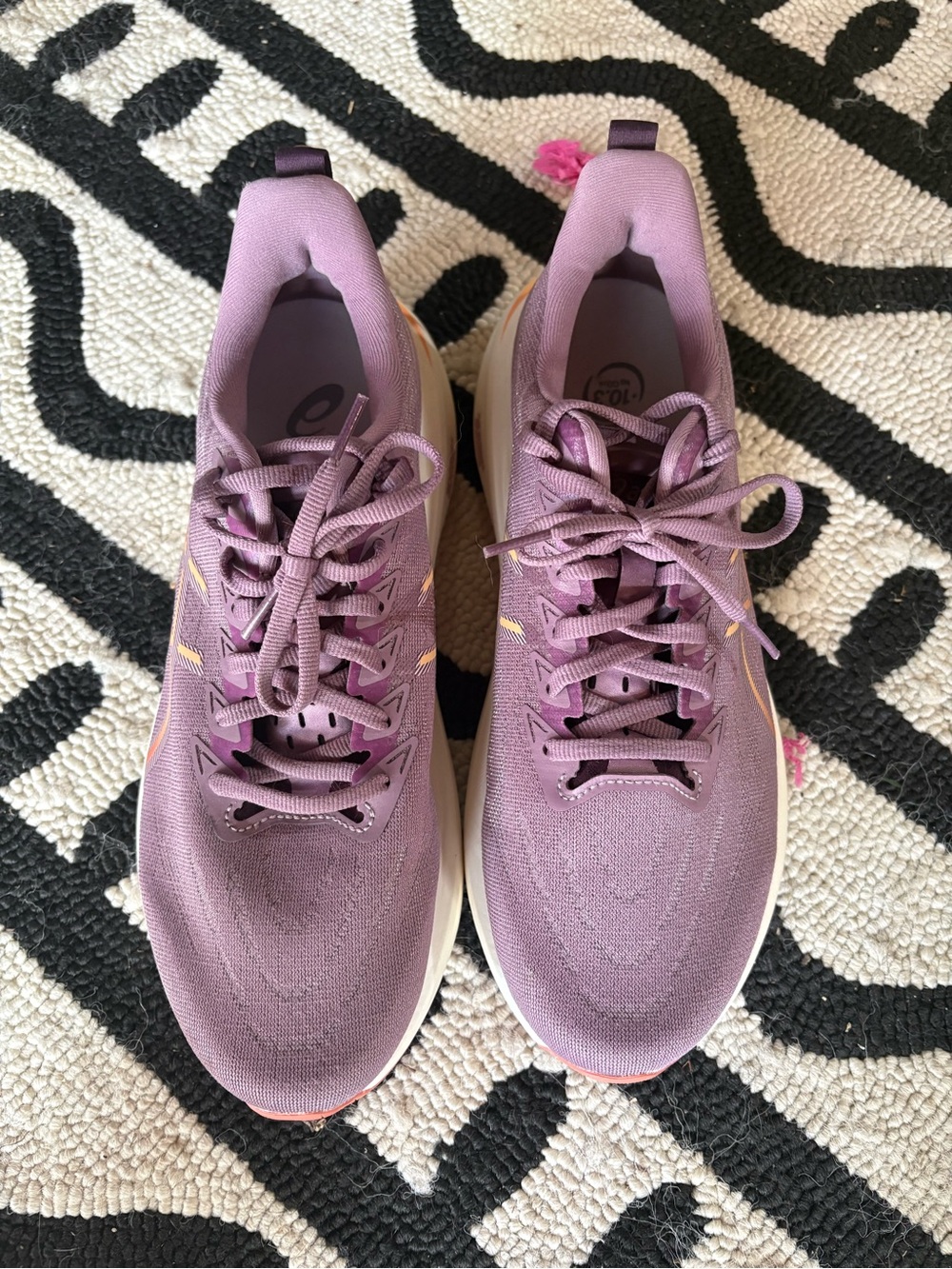 ASICS GT-2000 13 - Woman’s size 10.5 Wide